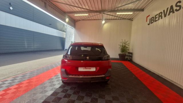 Peugeot 5008 image 1