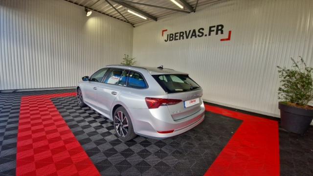 Skoda Octavia image 6