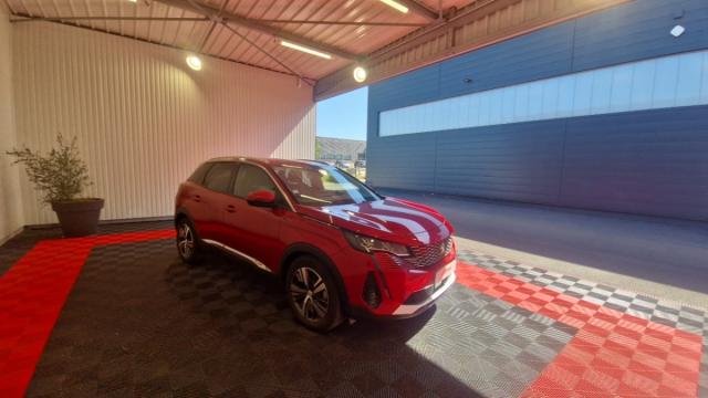Peugeot 3008 image 2