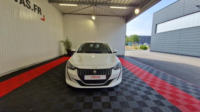 Peugeot 208 image 1