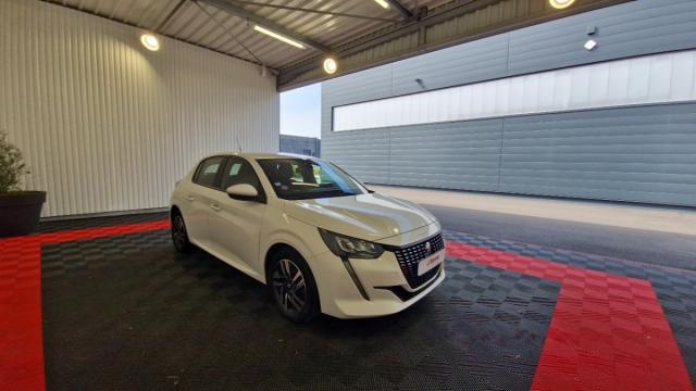 Peugeot 208 image 6