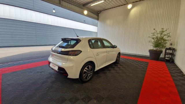 Peugeot 208 image 2