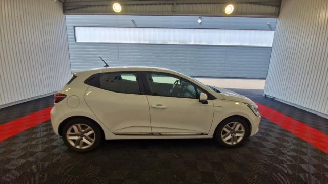 Renault Clio image 9