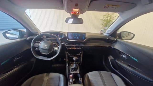 Peugeot 208 image 6
