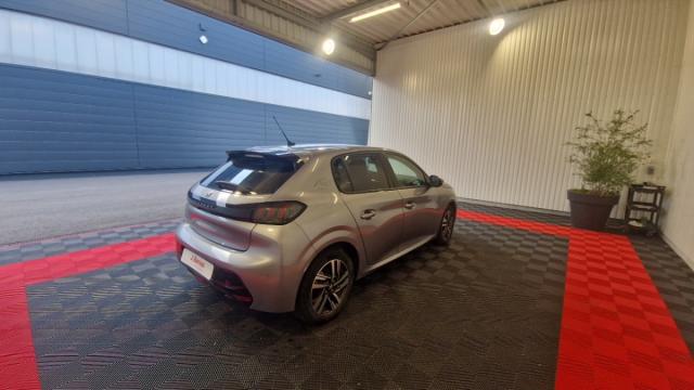 Peugeot 208 image 1