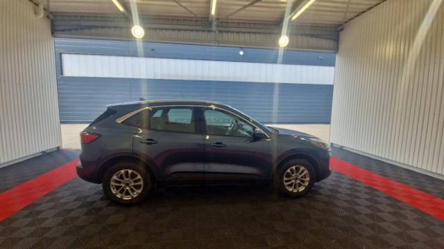 Ford Kuga image 9