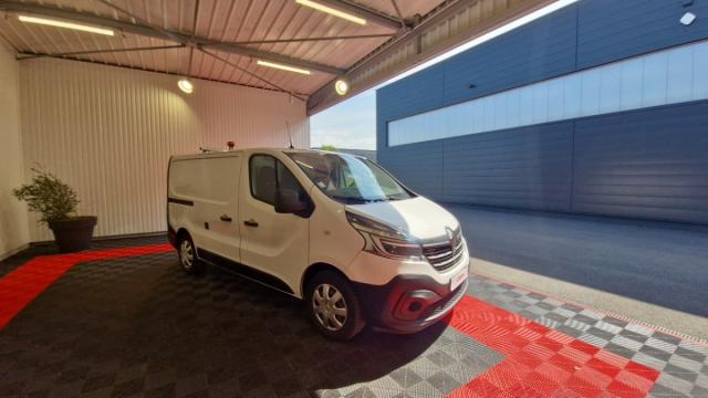Renault Trafic image 3
