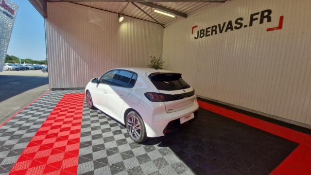 Peugeot 208 image 6
