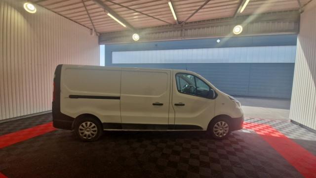Renault Trafic image 9