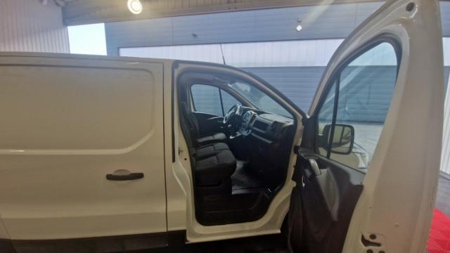Renault Trafic image 1