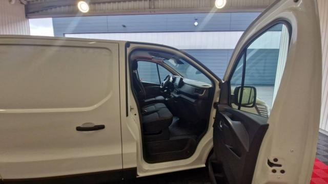 Renault Trafic image 8