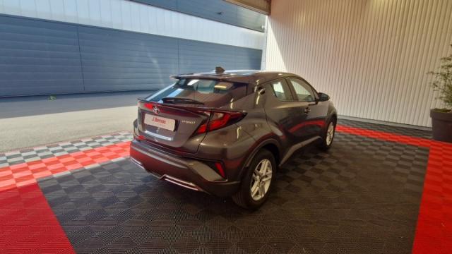 Toyota C-Hr image 8