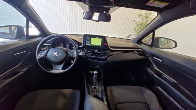 Toyota C-Hr image 4