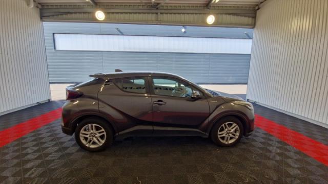 Toyota C-Hr image 5