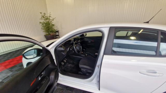 Peugeot 208 image 4
