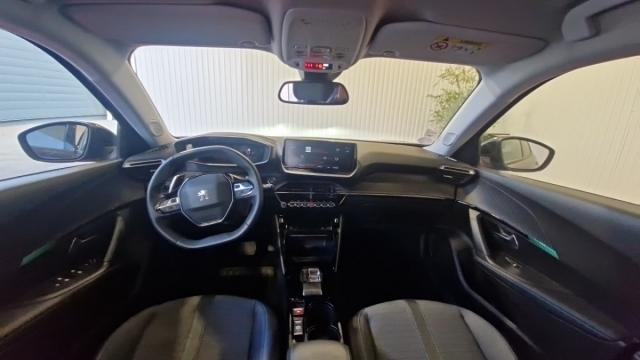 Peugeot 2008 image 3