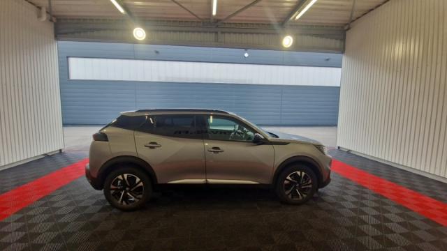 Peugeot 2008 image 6