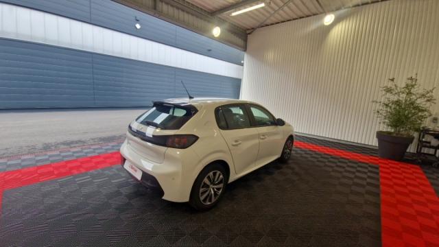 Peugeot 208 image 5