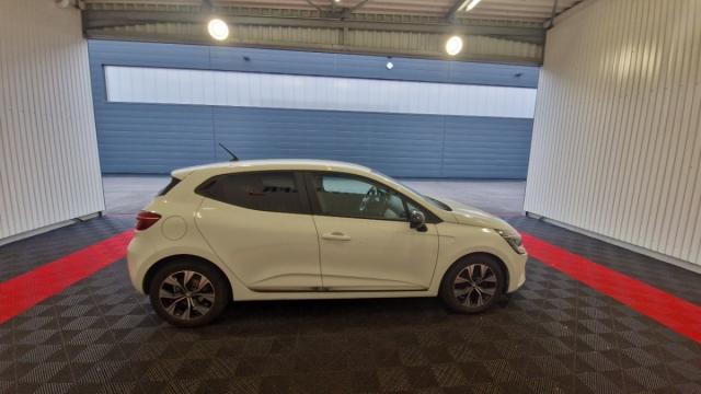 Renault Clio image 9