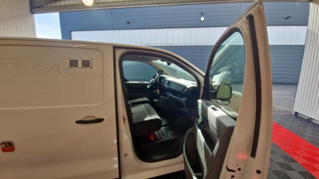 Citroen Jumpy image 9