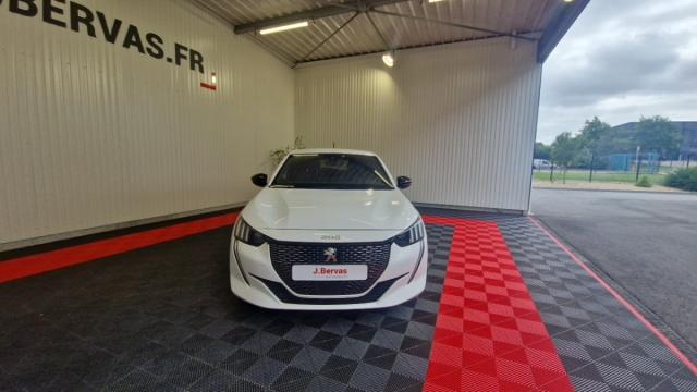 Peugeot 208 image 8