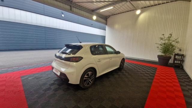 Peugeot 208 image 6