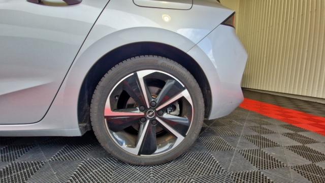 Opel Astra image 9