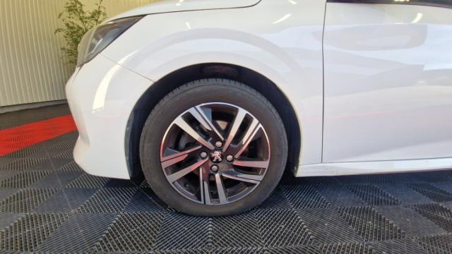 Peugeot 208 image 2
