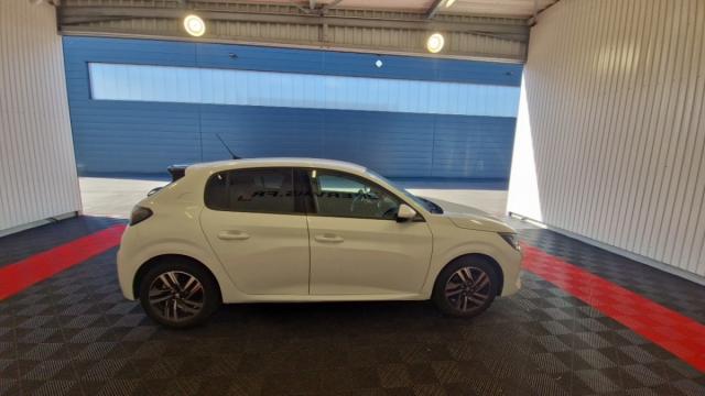 Peugeot 208 image 1