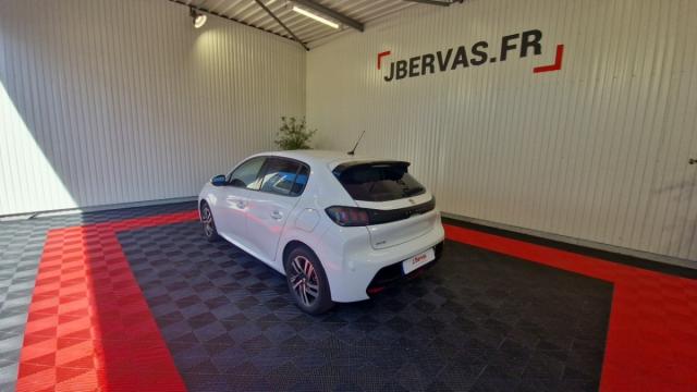 Peugeot 208 image 9