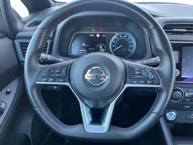 Nissan Leaf image 9