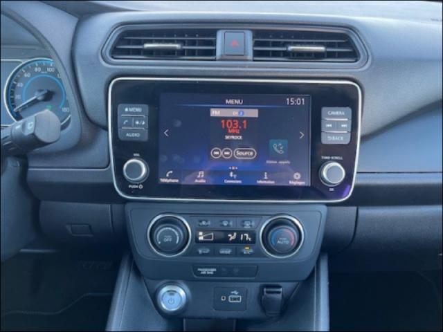 Nissan Leaf image 3