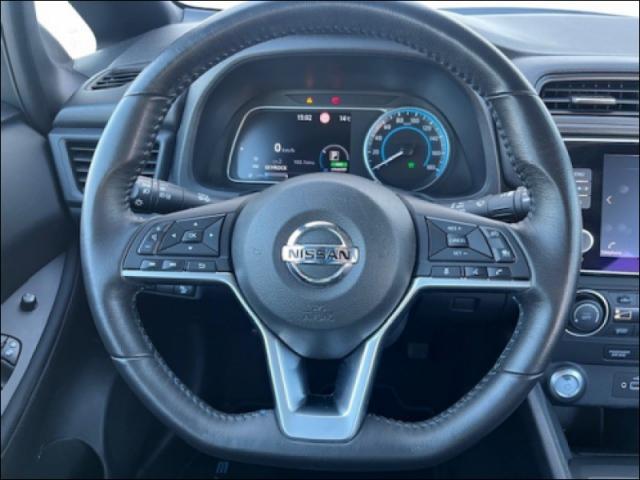 Nissan Leaf image 5