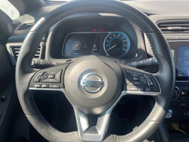 Nissan Leaf image 5