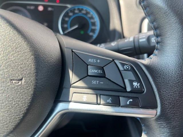 Nissan Leaf image 9