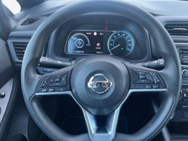 Nissan Leaf image 4