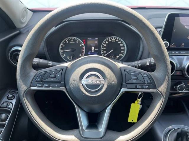 Nissan Juke image 4