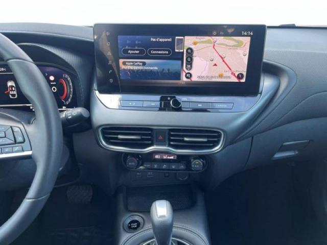 Nissan Juke image 9