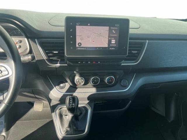 Nissan Primastar image 9