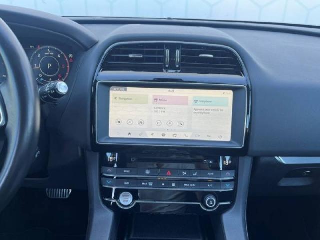 Jaguar F-Pace image 4