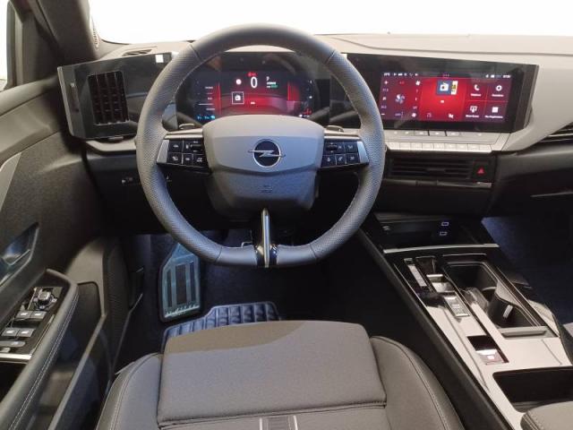 Opel Astra image 2