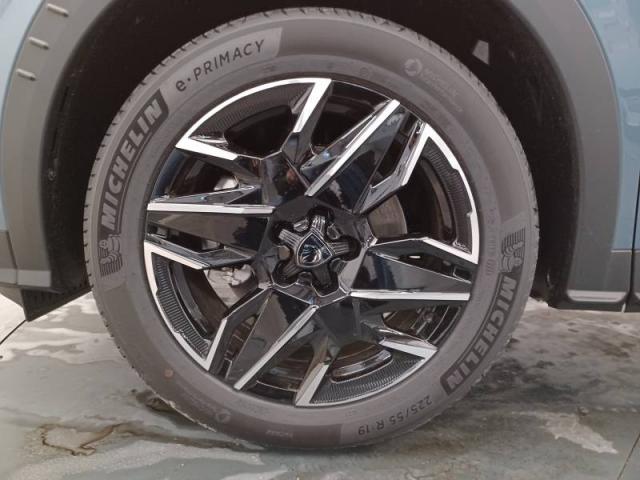 Peugeot 5008 image 1