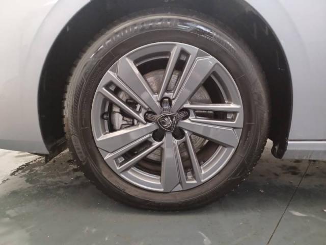 Peugeot 308 image 7