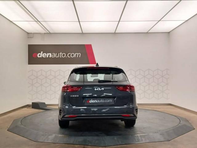 Kia Cee'D image 8