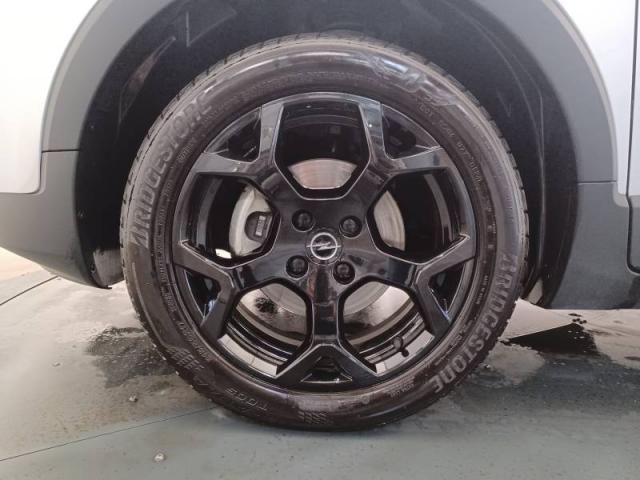 Opel Crossland image 2
