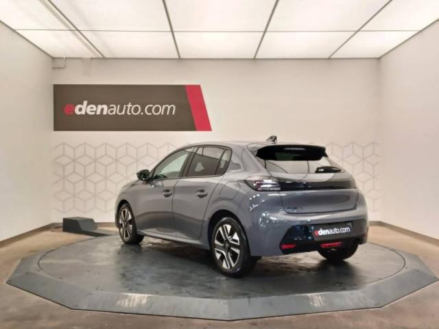 Peugeot 208 image 6