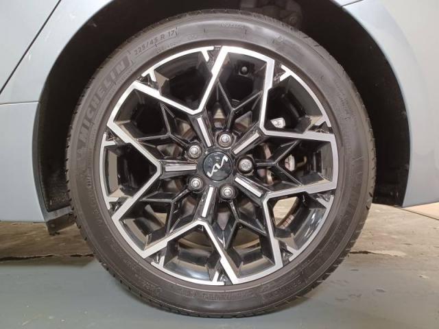 Kia Pro_cee'D image 5