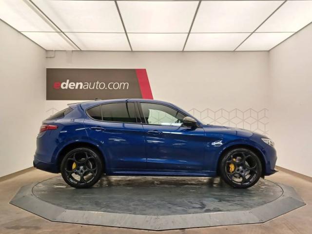 Alfa Romeo Stelvio image 9