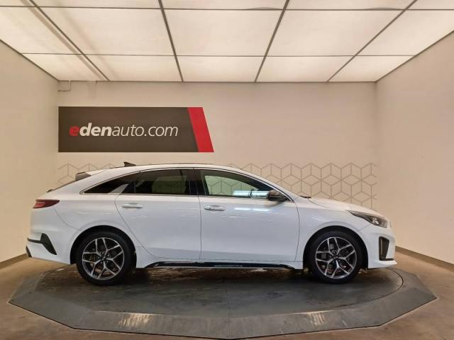 Kia Pro_cee'D image 1