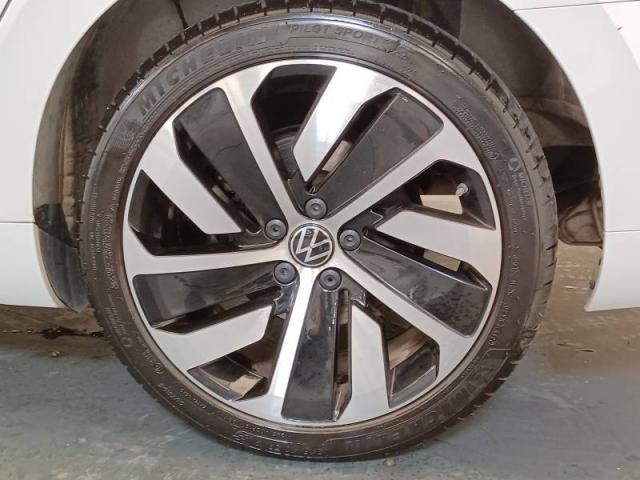 Volkswagen Arteon image 9